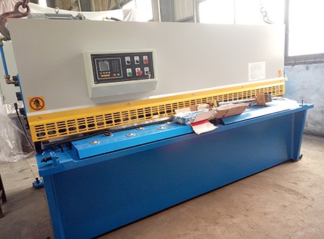 QC12Y-8X2500擺式剪板機-E21S