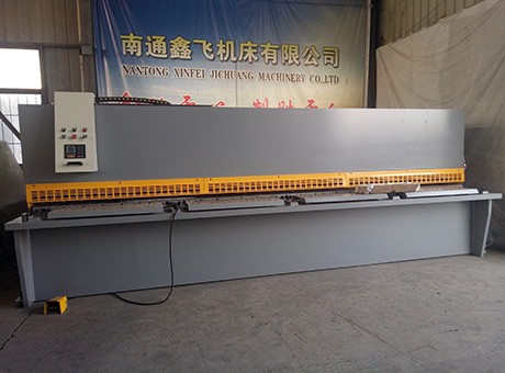 QC12Y-6X6000擺式剪板機E200P