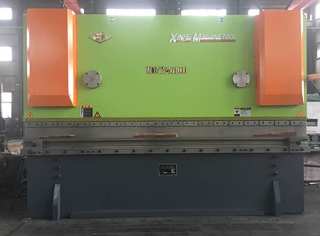 WC67Y-250T4000液壓折彎機(可調(diào)工作臺）